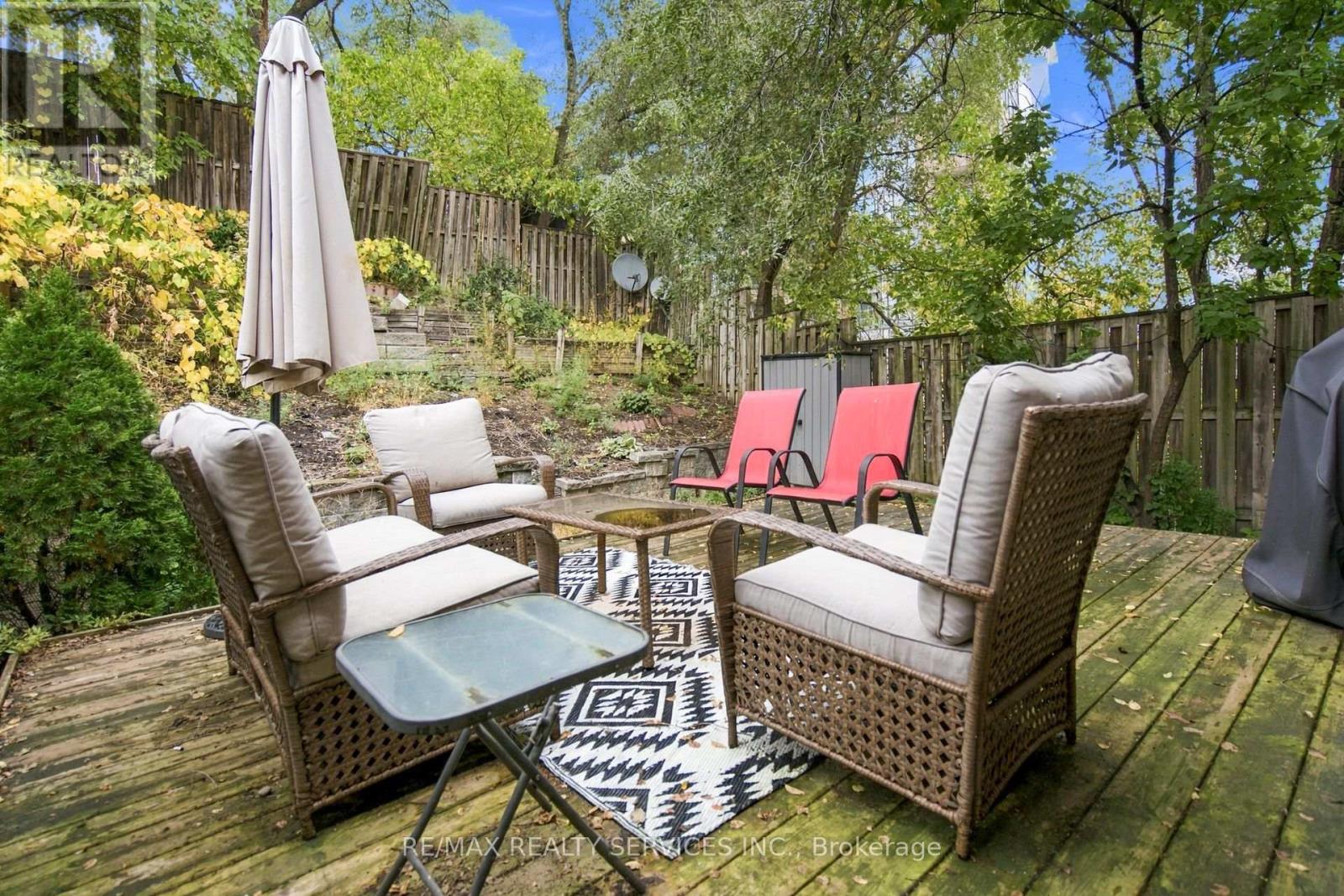 38 Bell Manor Drive, Toronto, Ontario  M8Y 0A4 - Photo 31 - W14083182