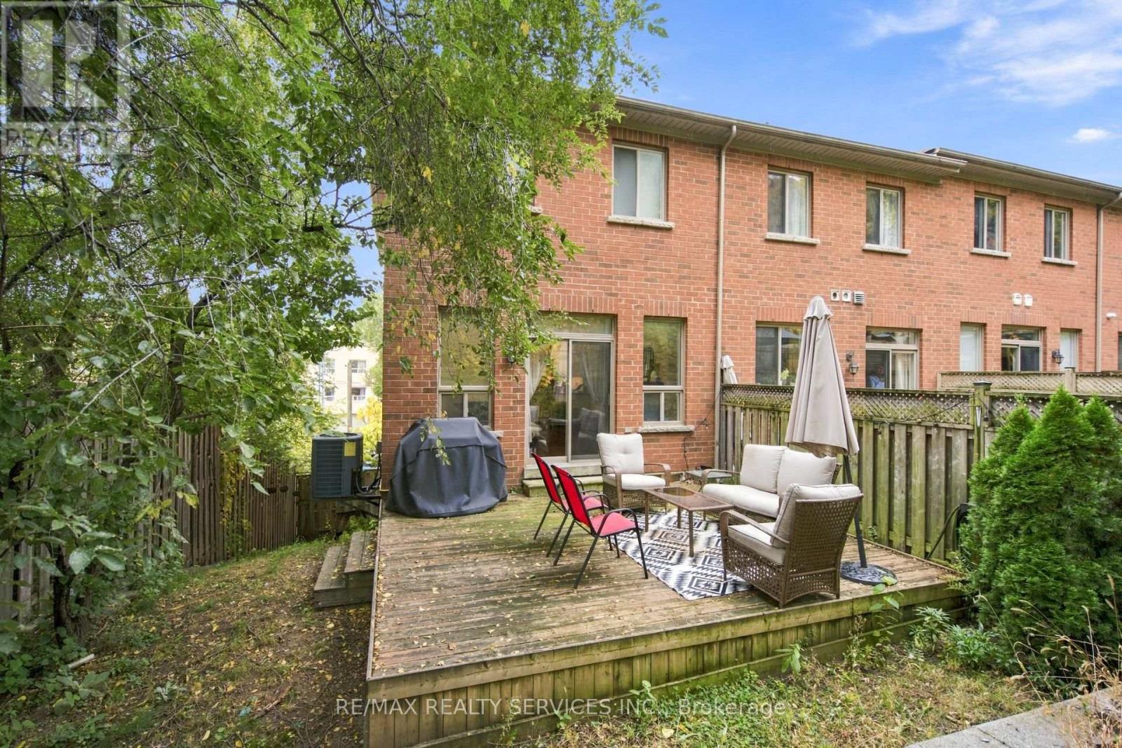 38 Bell Manor Drive, Toronto, Ontario  M8Y 0A4 - Photo 32 - W14083182