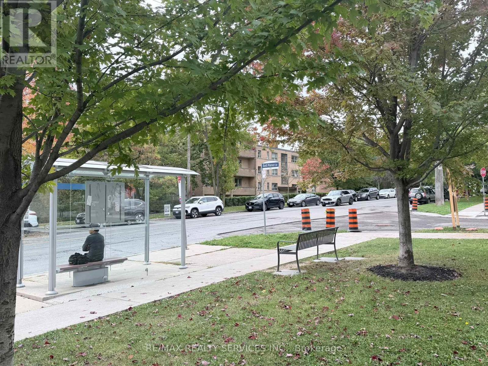 38 Bell Manor Drive, Toronto, Ontario  M8Y 0A4 - Photo 33 - W14083182