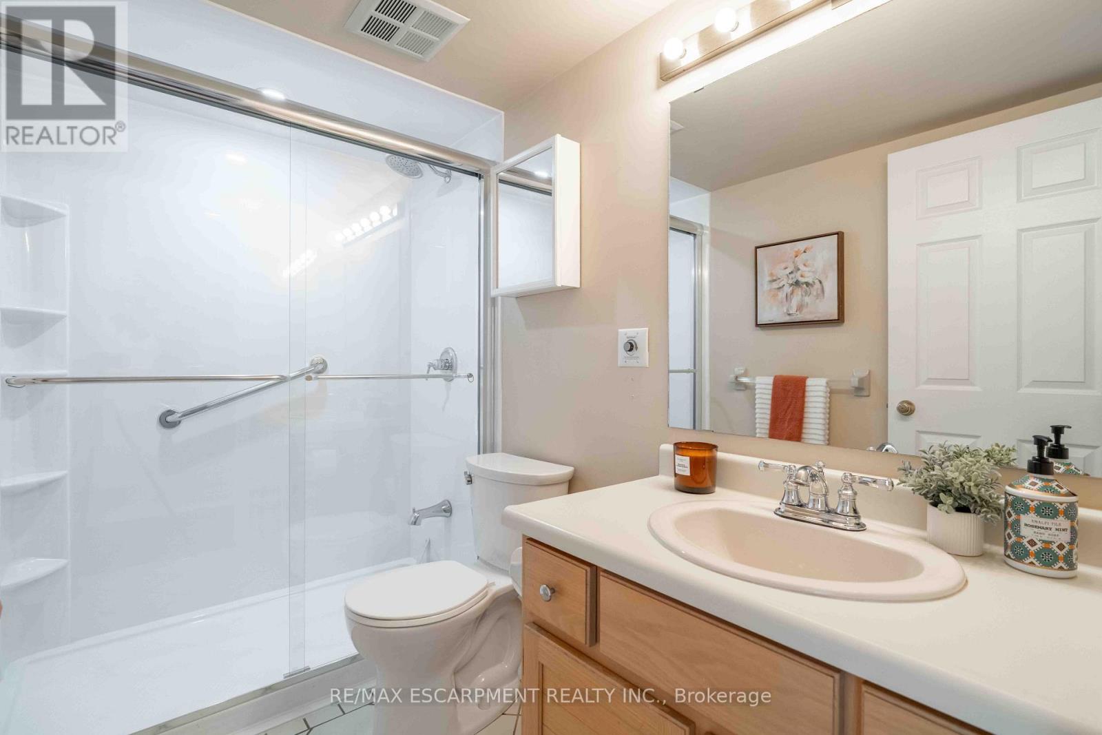 6 - 606 Village Green Boulevard, Hamilton, Ontario  L8G 5B7 - Photo 24 - X14083138