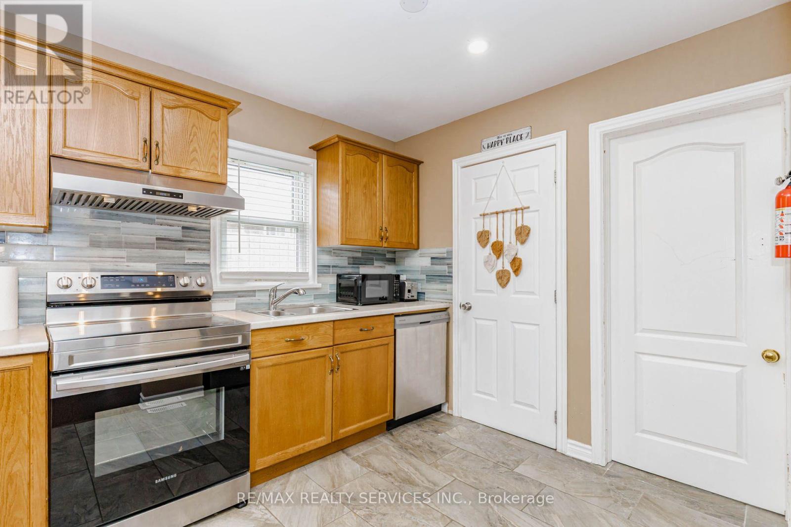 5315 Ontario Avenue, Niagara Falls, Ontario  L2E 3R7 - Photo 10 - X14083208