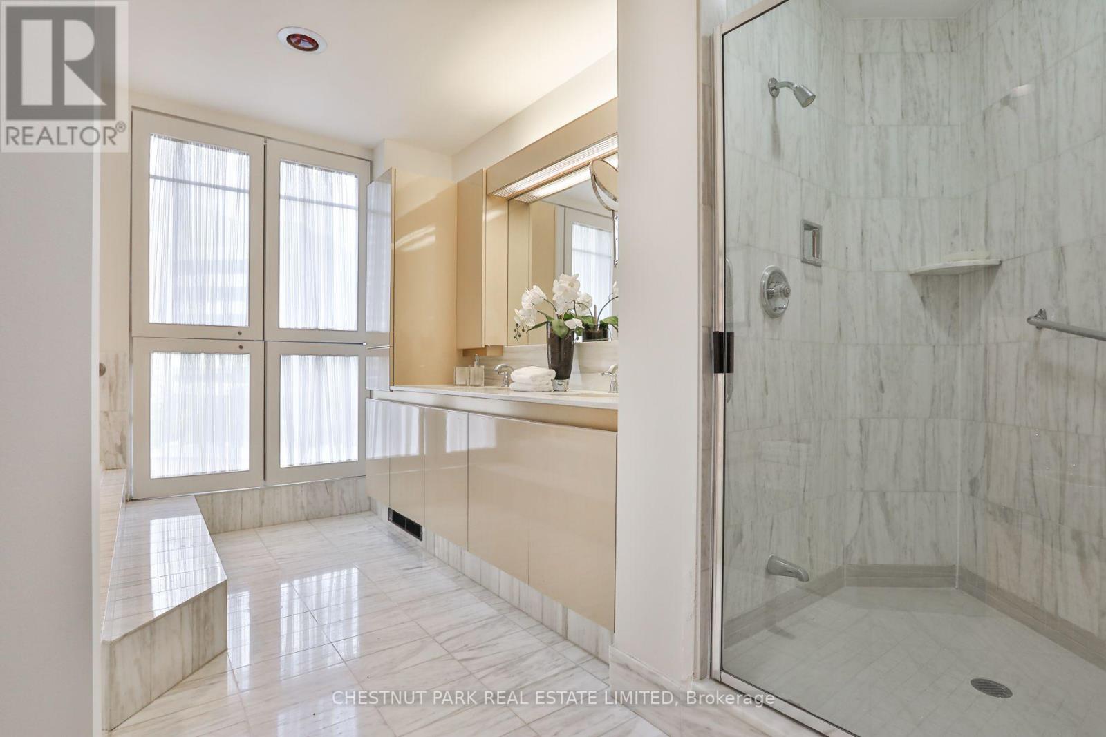 805 - 70 Rosehill Avenue, Toronto, Ontario  M4T 2W7 - Photo 19 - C14033790