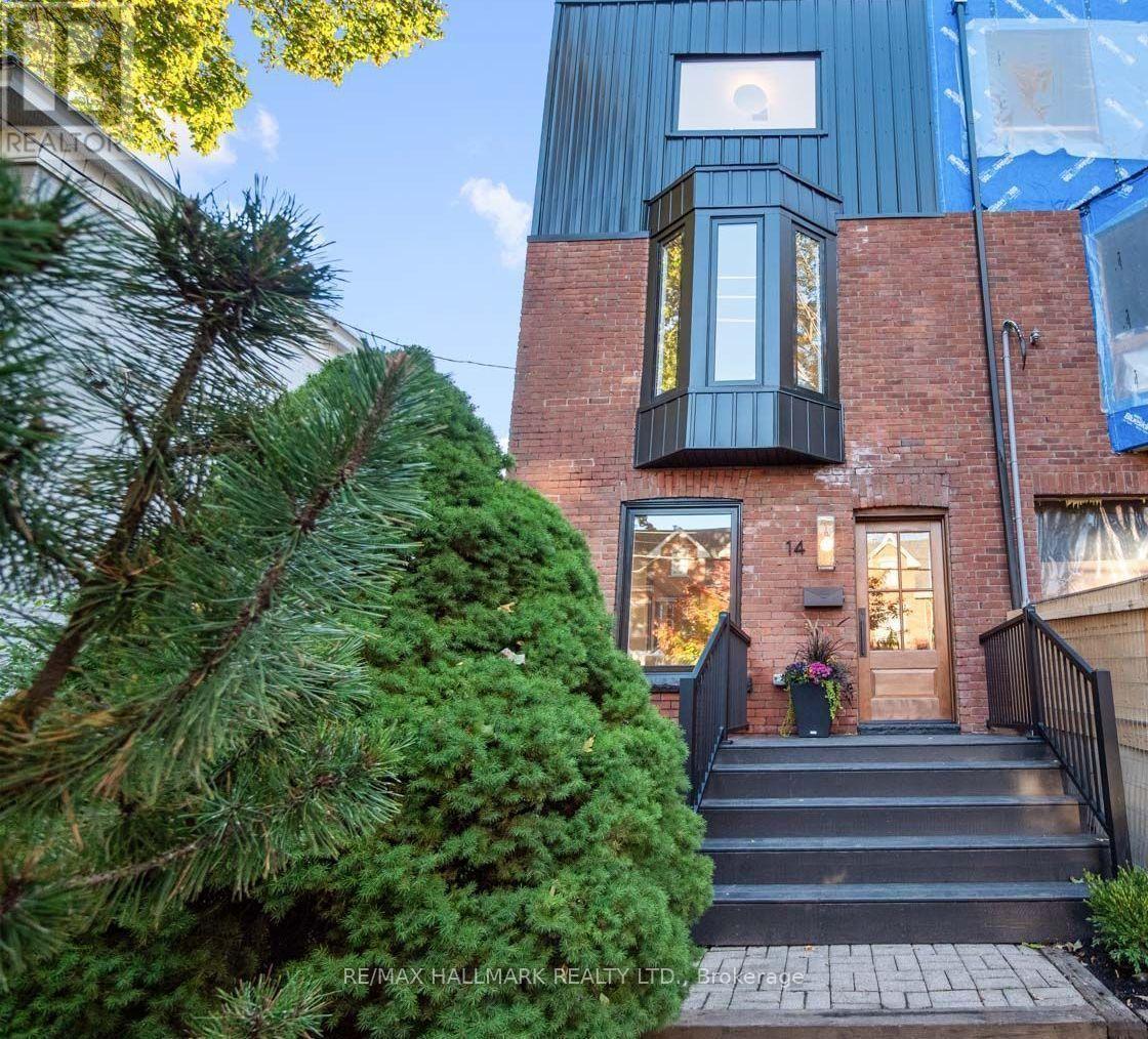 14 Mcgee Street, Toronto, Ontario  M4M 2K9 - Photo 2 - E14016140