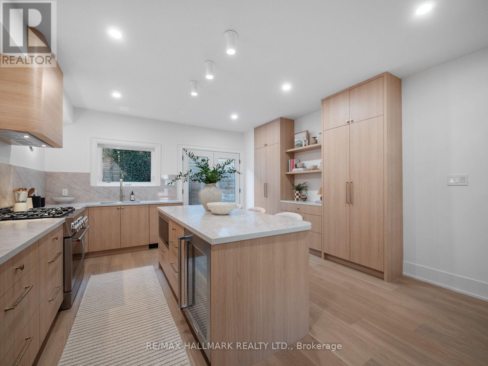14 Mcgee Street, Toronto, Ontario  M4M 2K9 - Photo 10 - E14016140