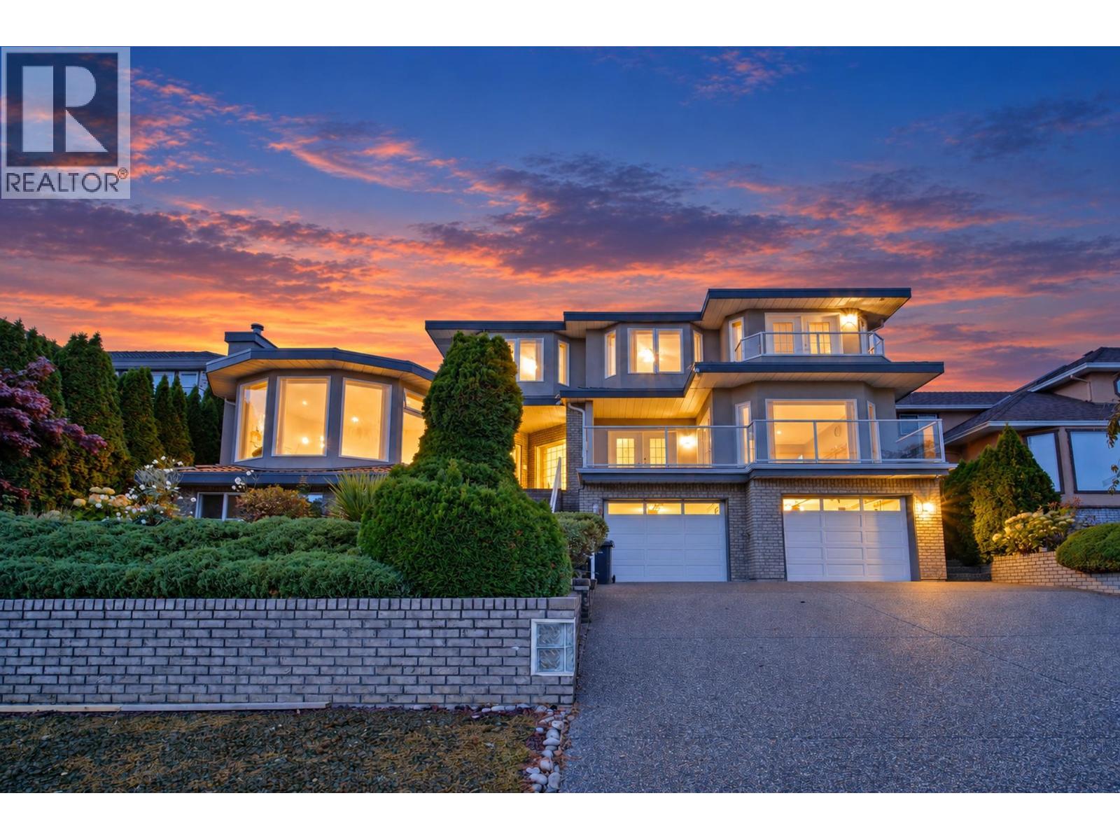 2260 SICAMOUS AVENUE