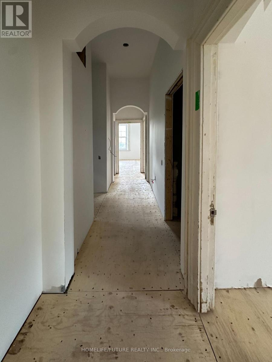 64 King Street, Toronto, Ontario  M9N 1L3 - Photo 6 - W13884756