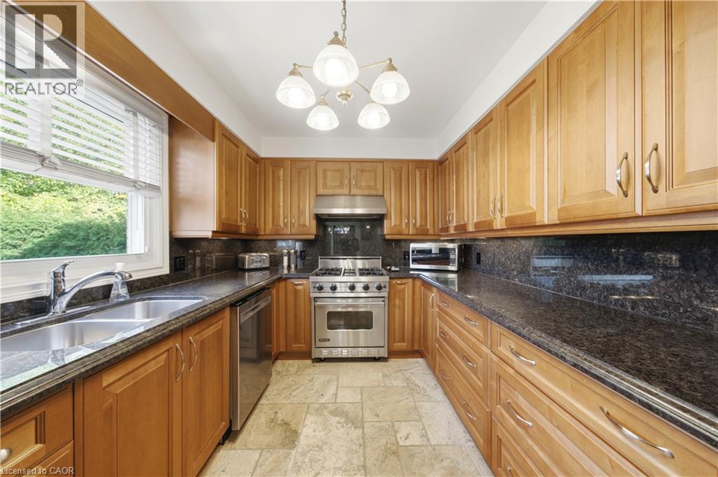 24 West 32nd Street, Hamilton, Ontario  L9C 5G6 - Photo 15 - 40871483