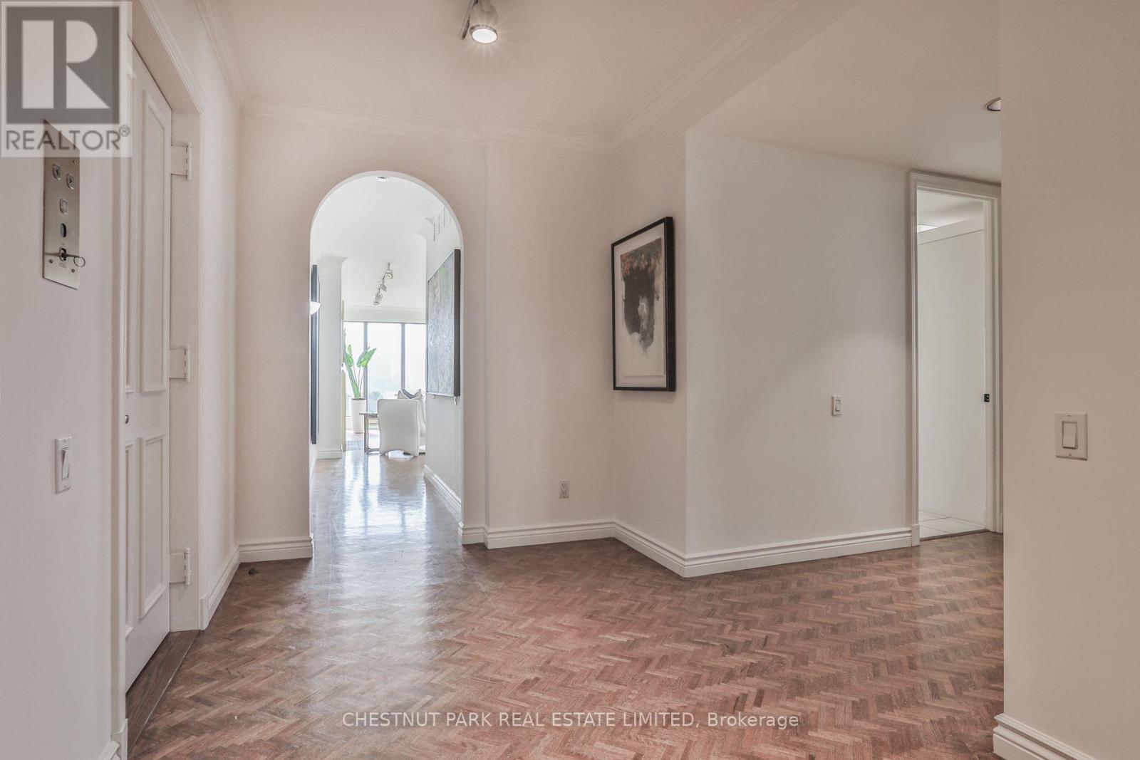 805 - 70 Rosehill Avenue, Toronto, Ontario  M4T 2W7 - Photo 6 - C14033790