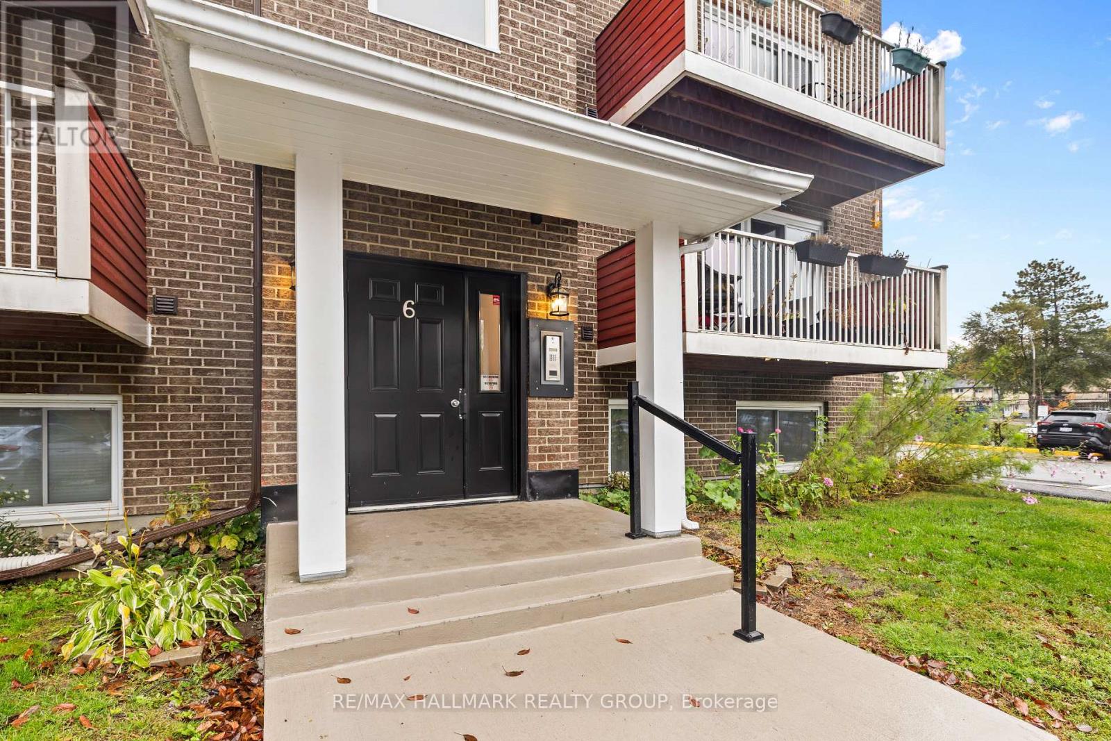 605 - 1589 St Bernard Street, Ottawa, Ontario  K1T 3H9 - Photo 1 - X14083266