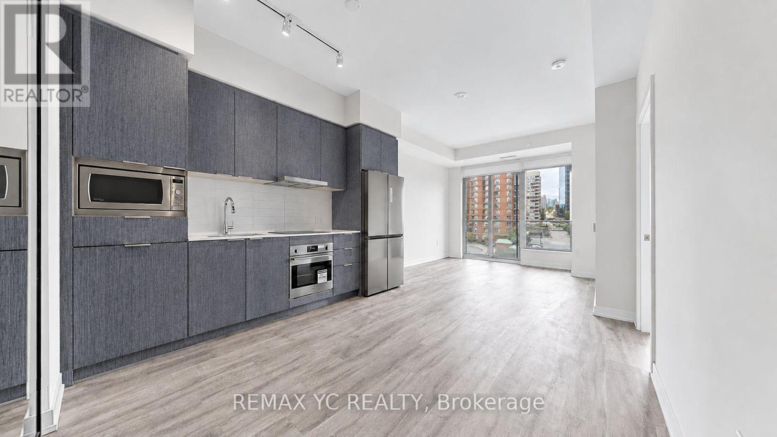 411 - 8 OLYMPIC GARDEN DRIVE