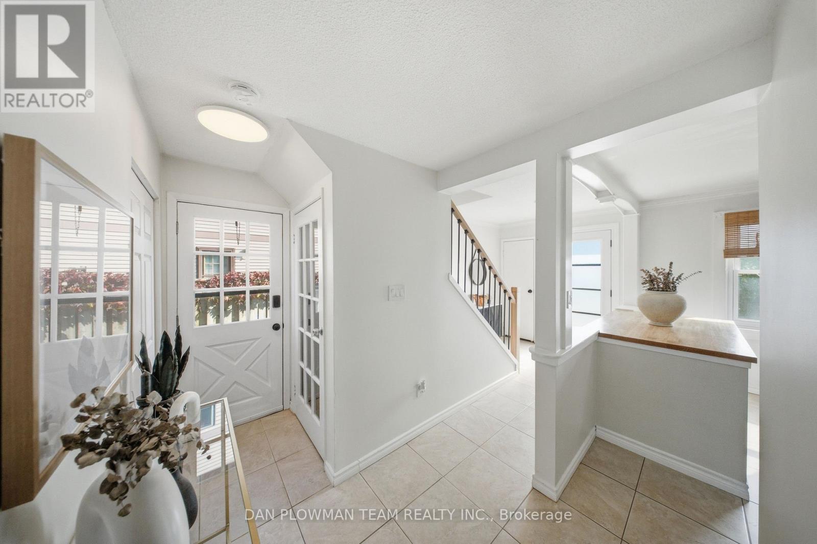 1204 Southdale Avenue, Oshawa, Ontario  L1H 7Z3 - Photo 9 - E14083330