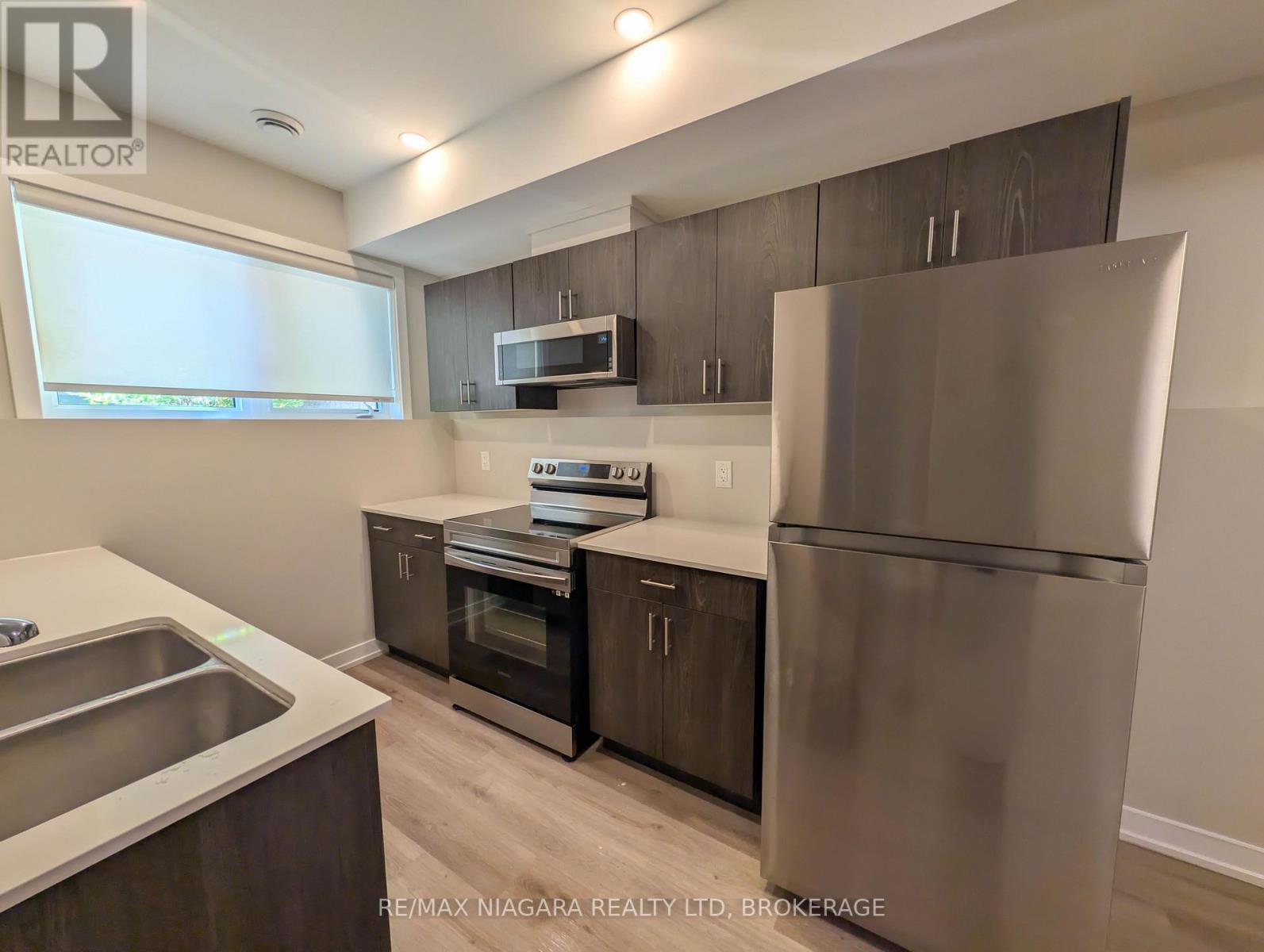 214 - 781 Clare Avenue, Welland, Ontario  L3C 0K1 - Photo 2 - X13793632