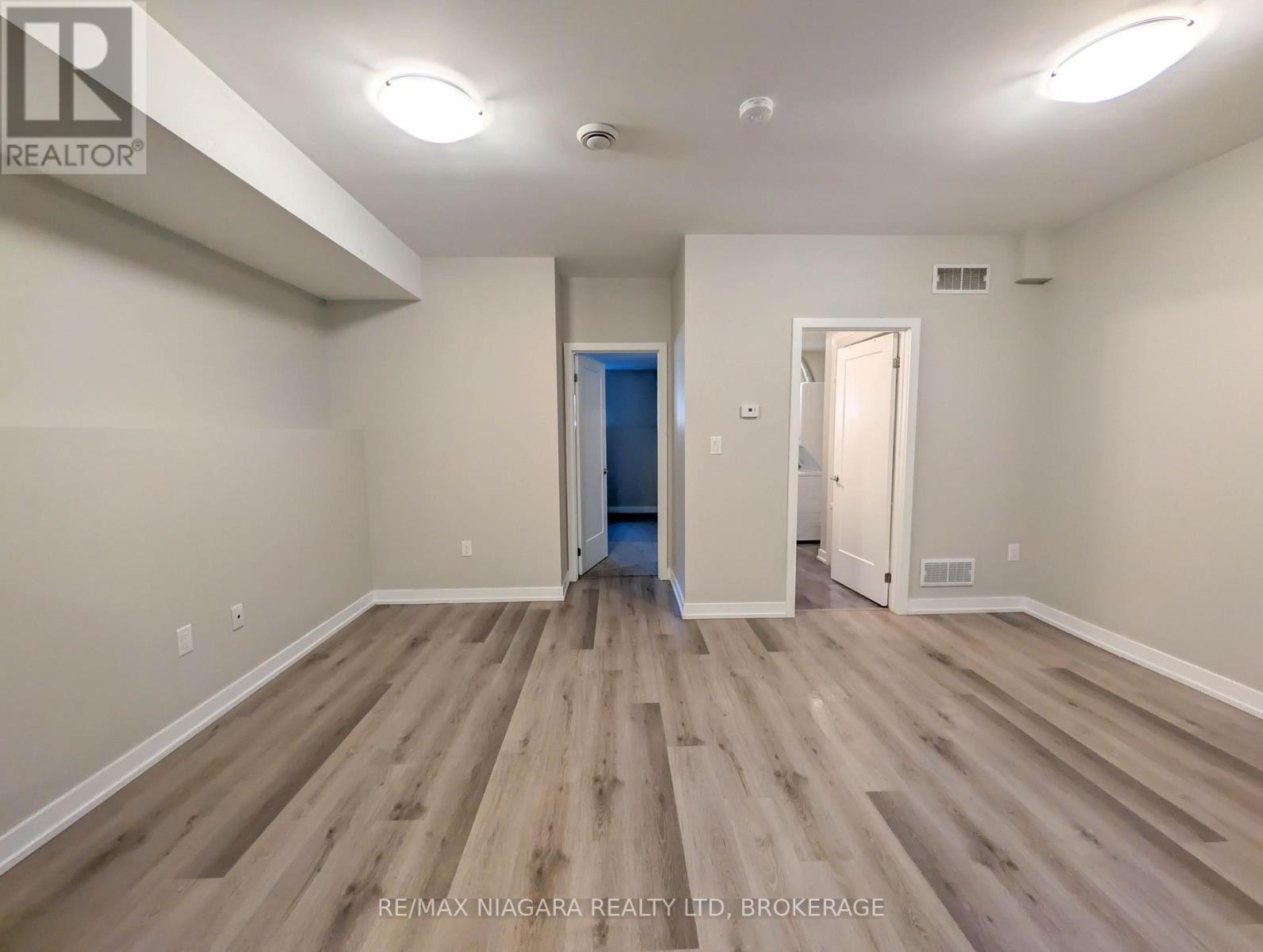 214 - 781 Clare Avenue, Welland, Ontario  L3C 0K1 - Photo 5 - X13793632