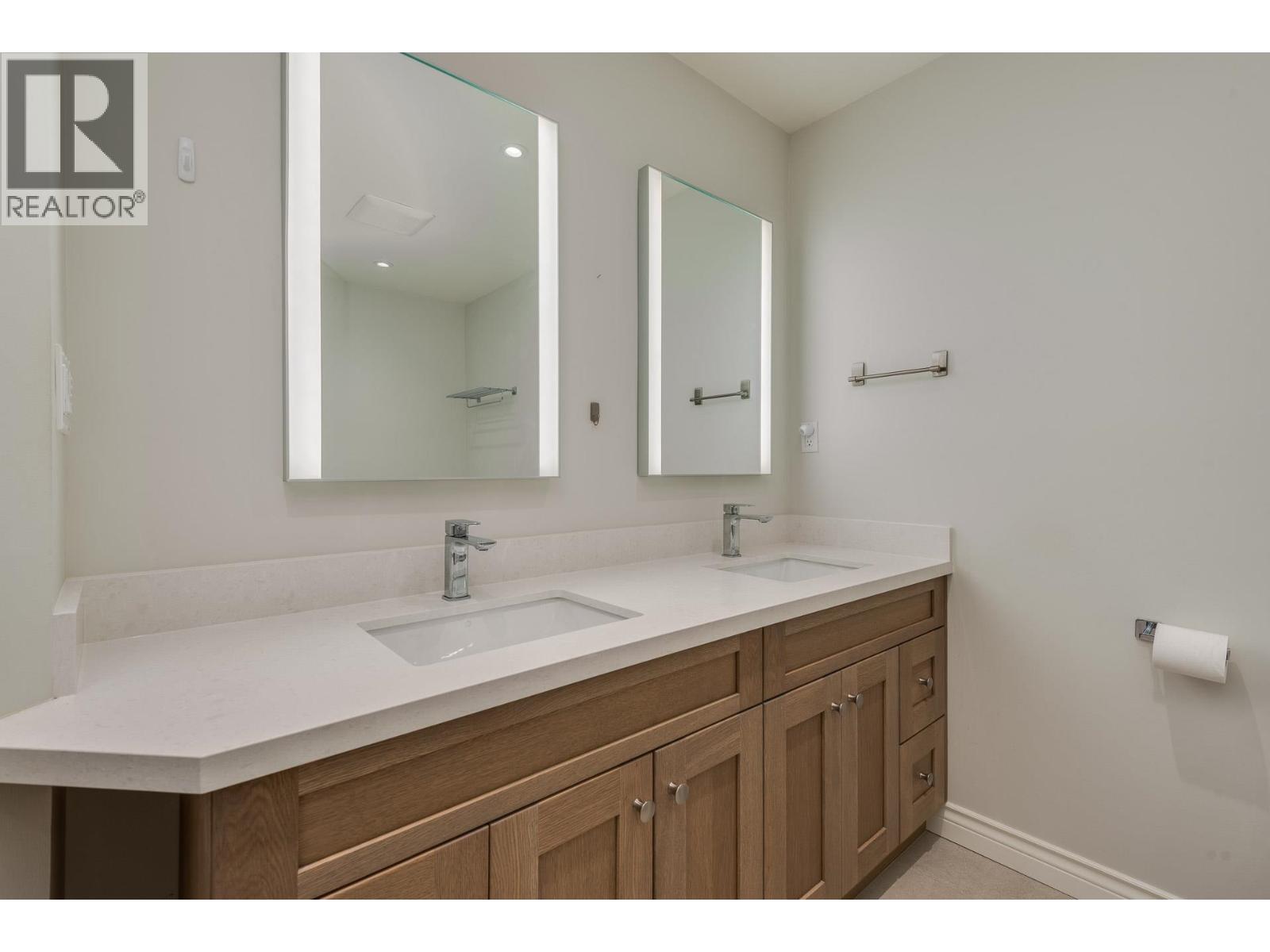 29 4055 Indian River Drive, North Vancouver, British Columbia  V7G 2R7 - Photo 15 - R3175753
