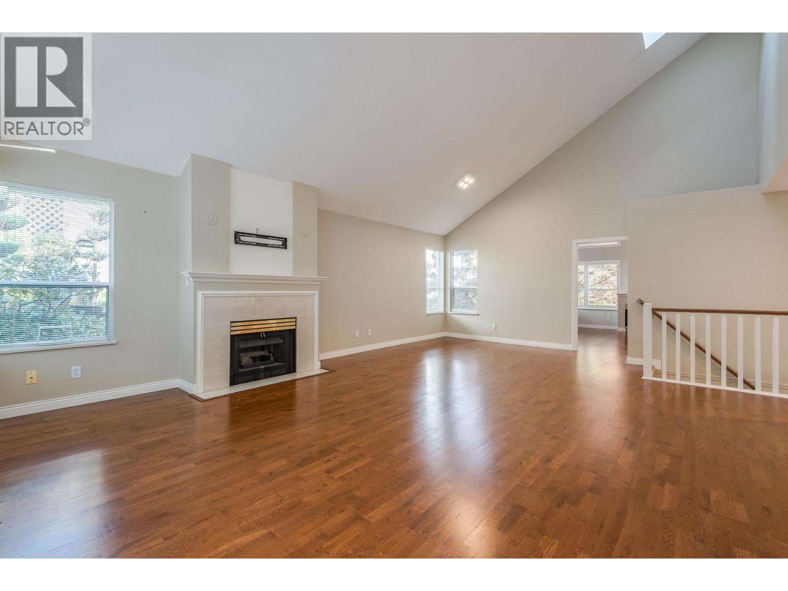 29 4055 Indian River Drive, North Vancouver, British Columbia  V7G 2R7 - Photo 8 - R3175753