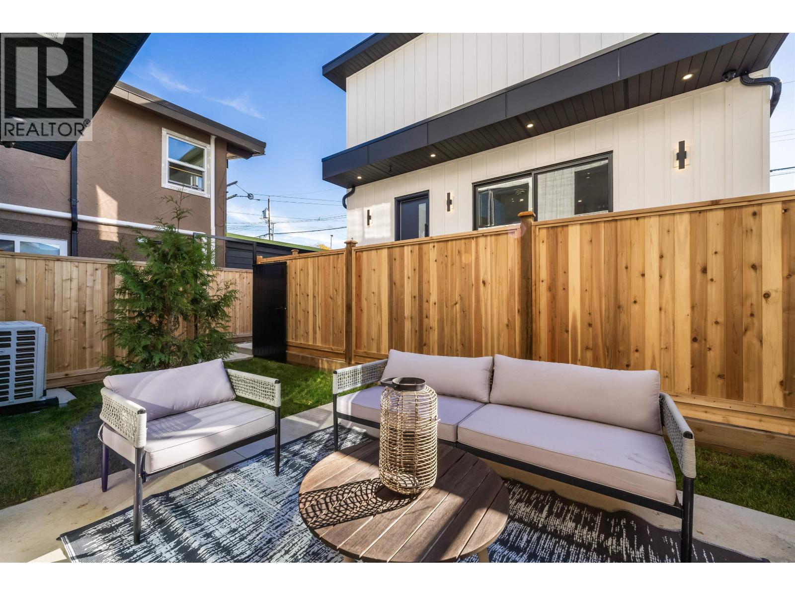 2 2710 Kitchener Street, Vancouver, British Columbia  V5K 3E1 - Photo 10 - R3175764