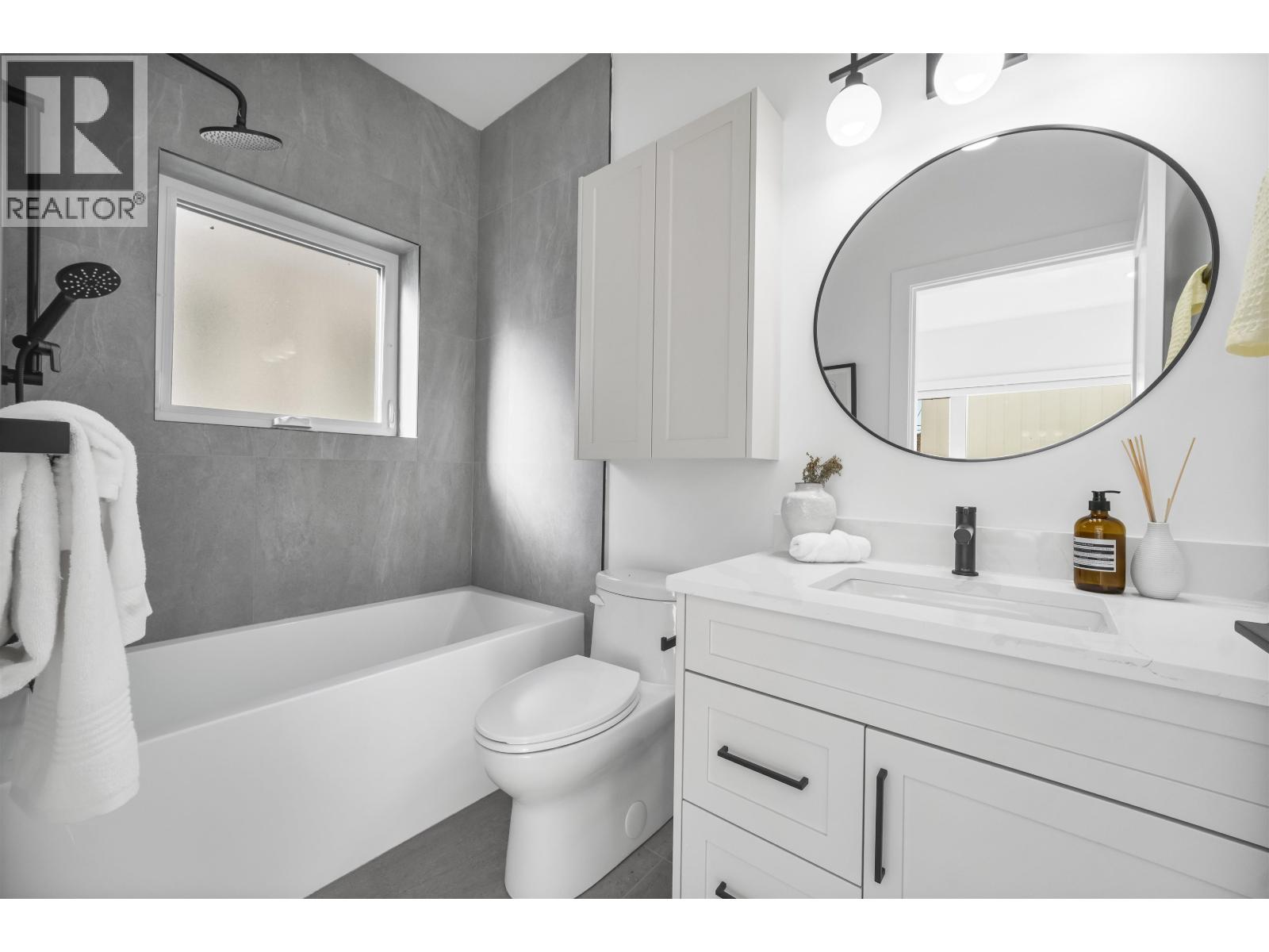 2 2710 Kitchener Street, Vancouver, British Columbia  V5K 3E1 - Photo 15 - R3175764