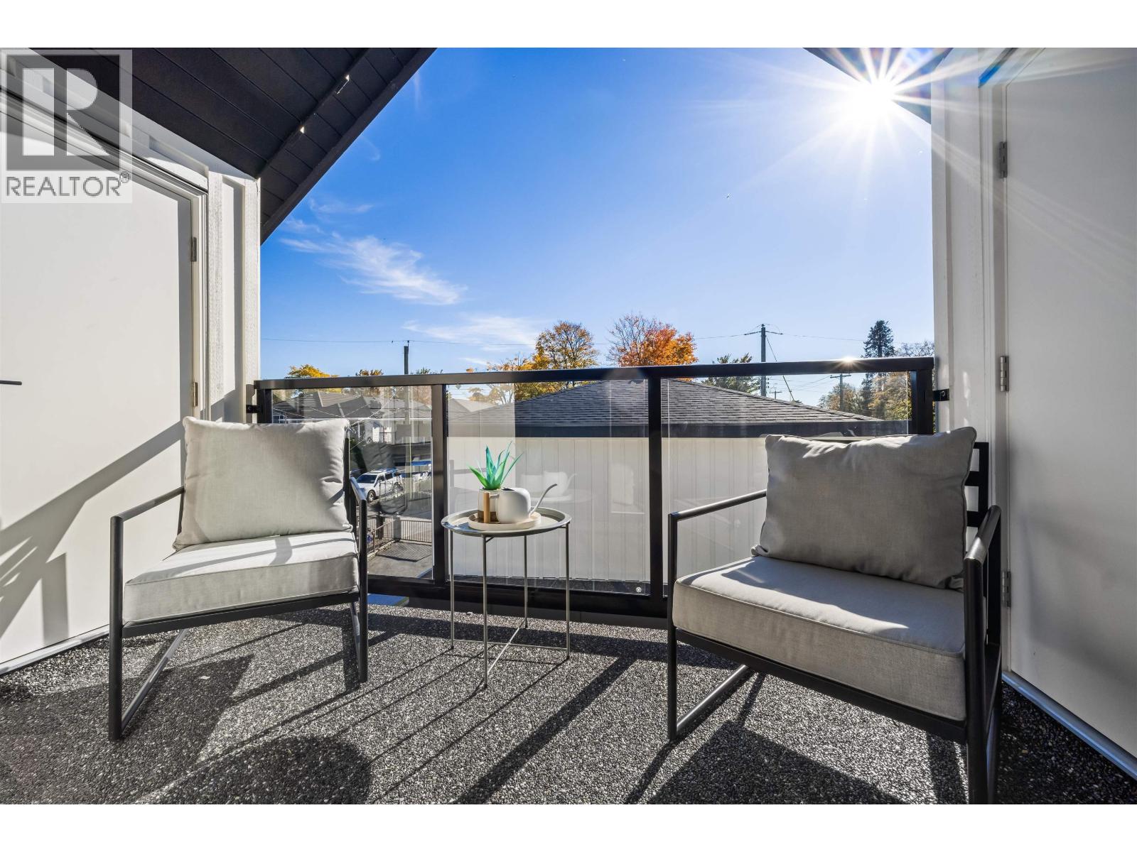 2 2710 Kitchener Street, Vancouver, British Columbia  V5K 3E1 - Photo 19 - R3175764
