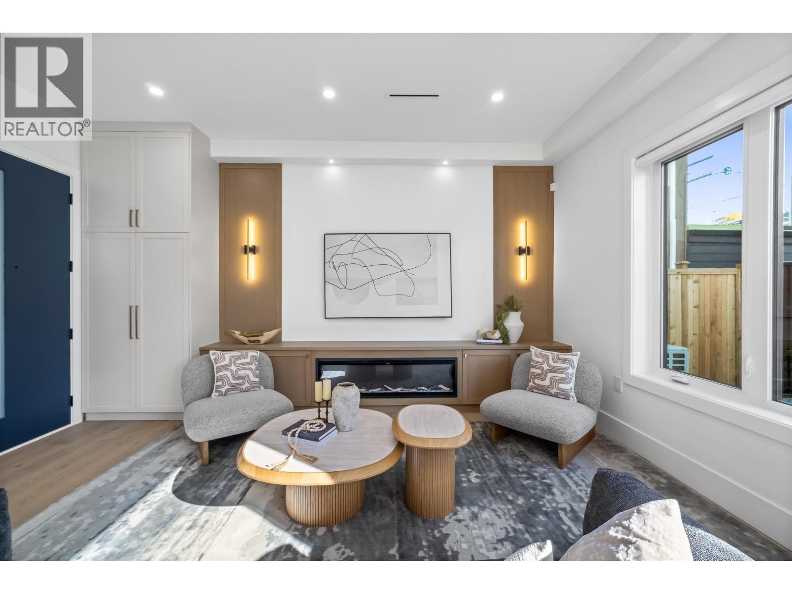 2 2710 Kitchener Street, Vancouver, British Columbia  V5K 3E1 - Photo 4 - R3175764