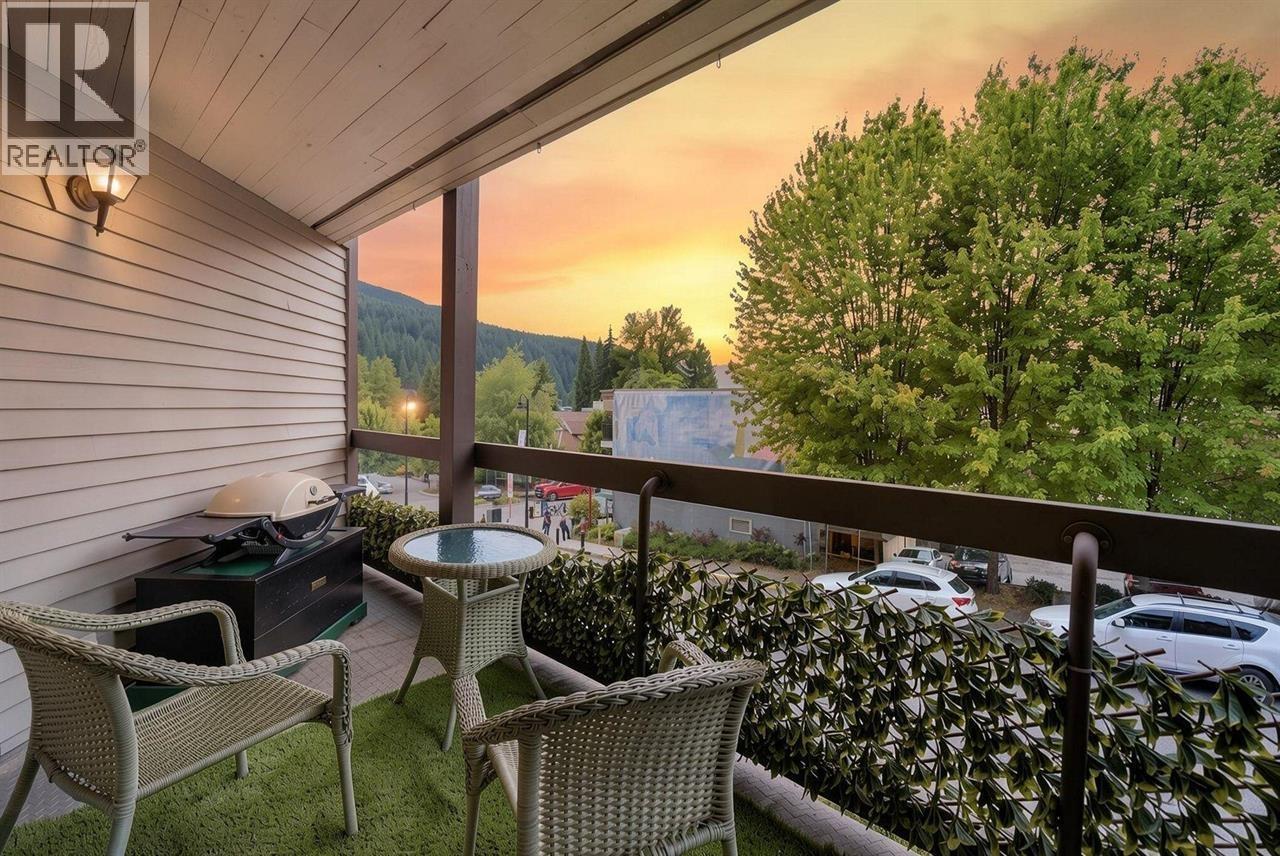 104 2181 Panorama Drive, North Vancouver, British Columbia  V7G 1V3 - Photo 2 - R3175777