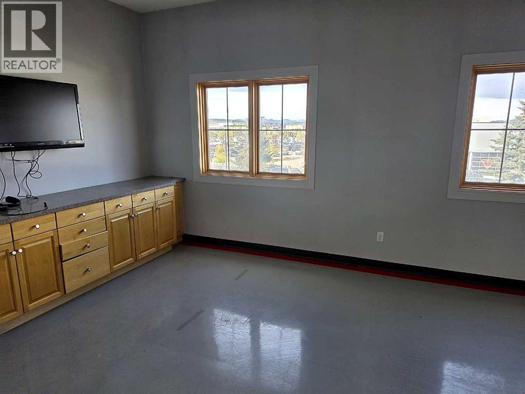 229 Charlesworth Avenue, Cochrane, Alberta  T4C 2B7 - Photo 10 - A2352618