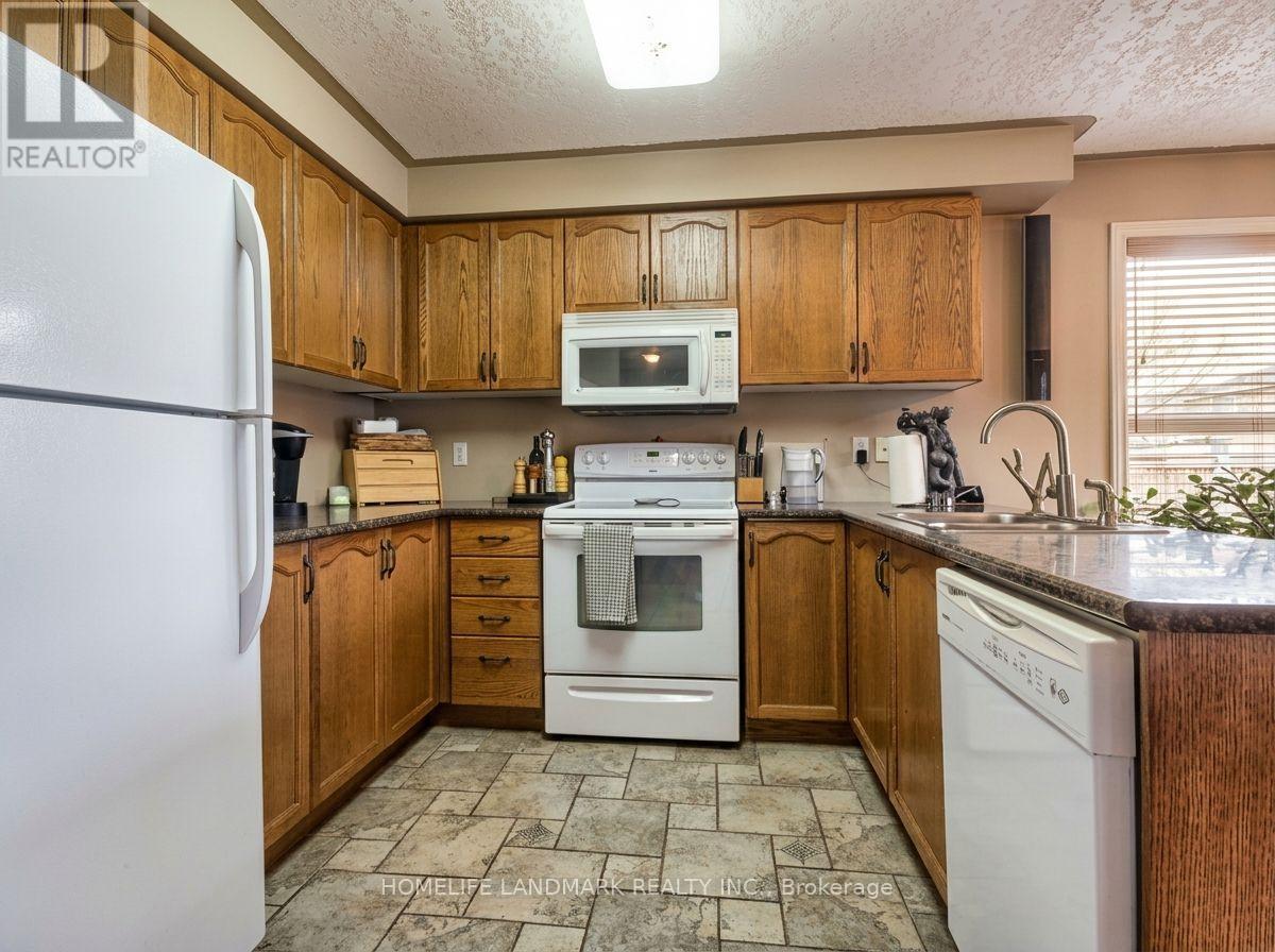 40 Bambi Crescent, Georgina, Ontario  L4P 4C6 - Photo 10 - N14083230
