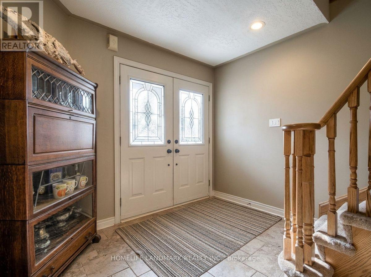 40 Bambi Crescent, Georgina, Ontario  L4P 4C6 - Photo 3 - N14083230