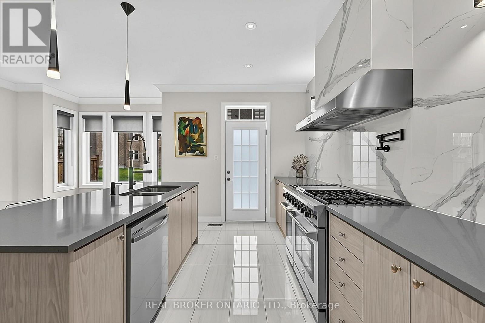 416 Seaview Heights, East Gwillimbury, Ontario  L9N 0C6 - Photo 11 - N14083310
