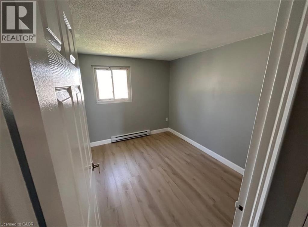 144 Jansen Avenue Unit# 8, Kitchener, Ontario  N2A 2L7 - Photo 11 - 40869194
