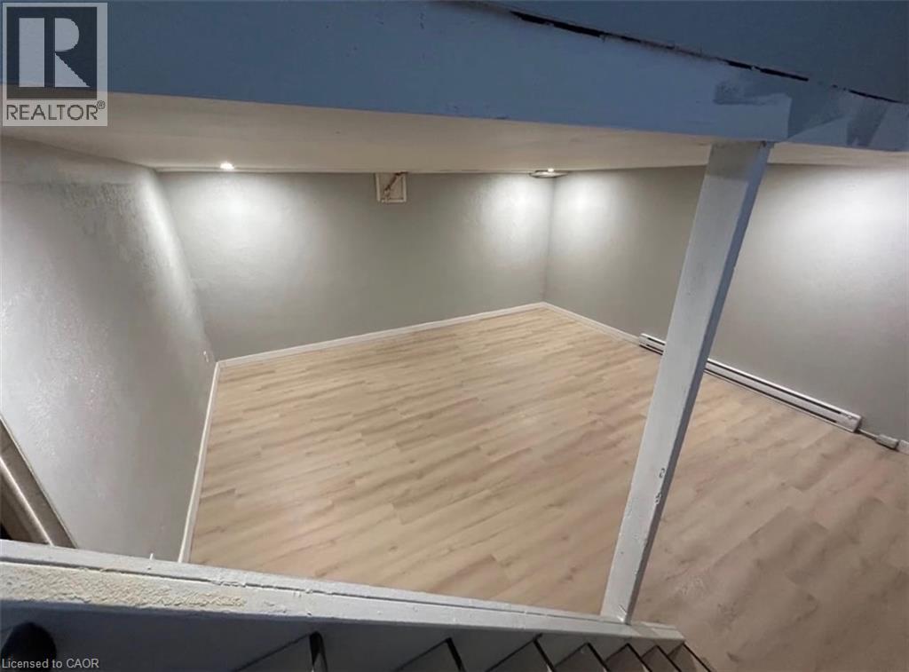 144 Jansen Avenue Unit# 8, Kitchener, Ontario  N2A 2L7 - Photo 7 - 40869194