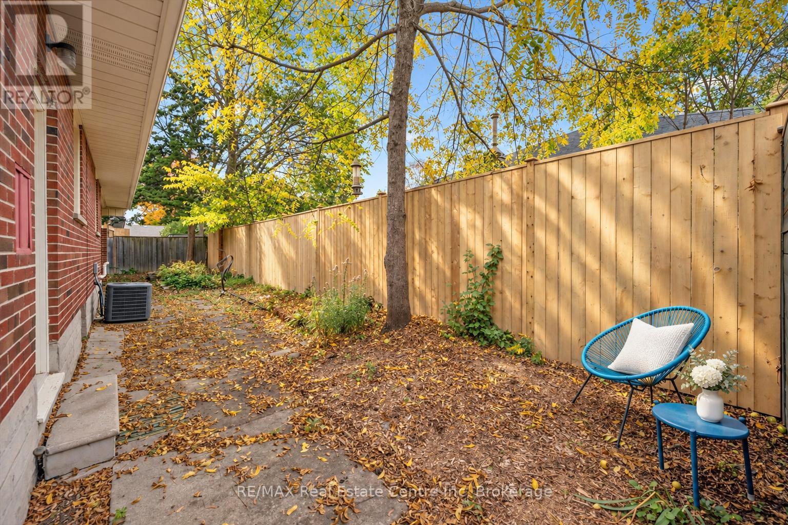 1 Cadillac Drive, Guelph (St. George's), Ontario  N1E 2B4 - Photo 25 - X14083268