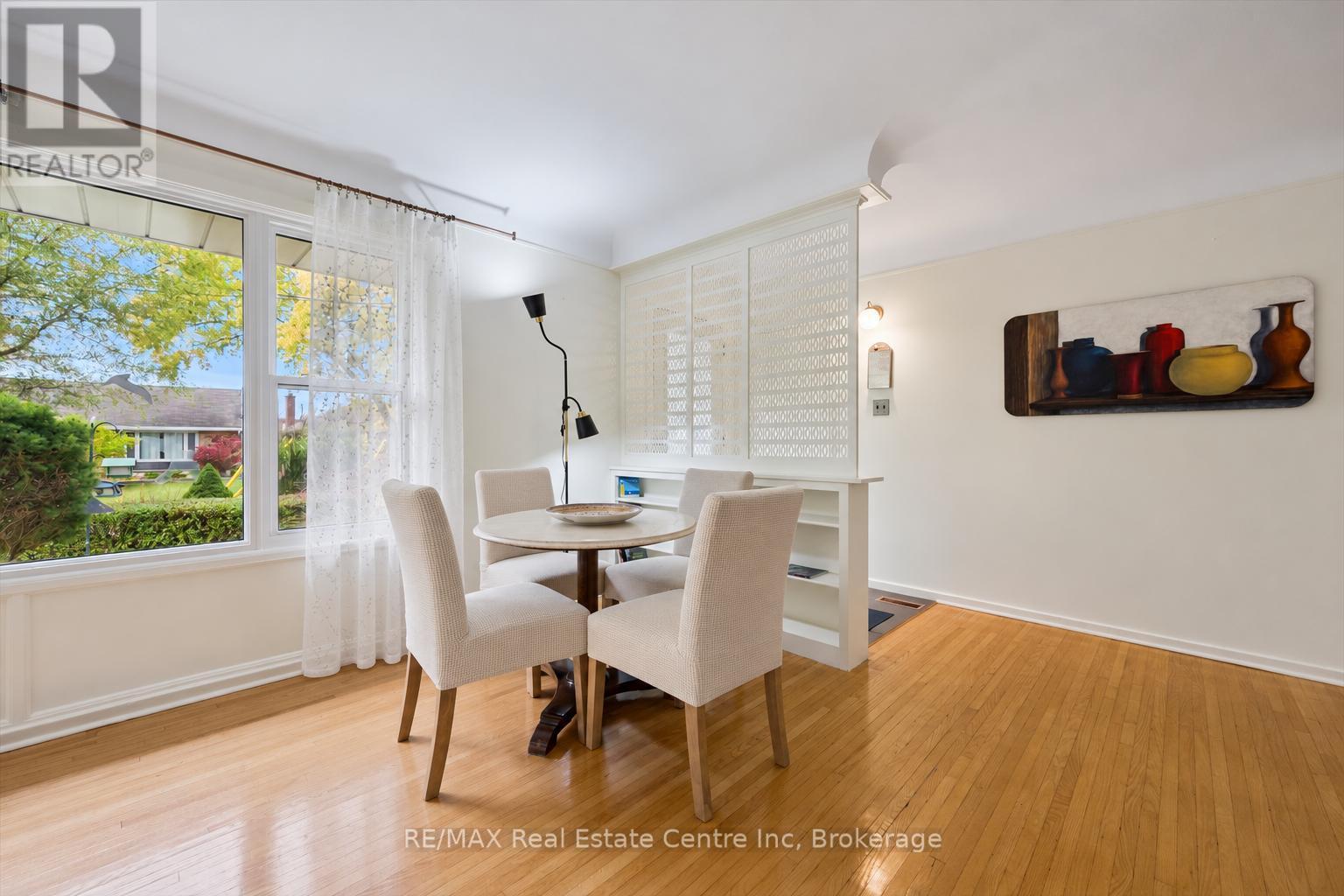 1 Cadillac Drive, Guelph (St. George's), Ontario  N1E 2B4 - Photo 6 - X14083268