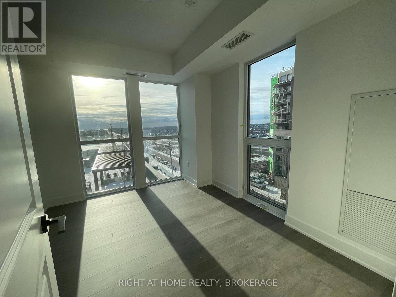 605 - 2333 Khalsa Gate, Oakville, Ontario  L6M 5R6 - Photo 6 - W14082990