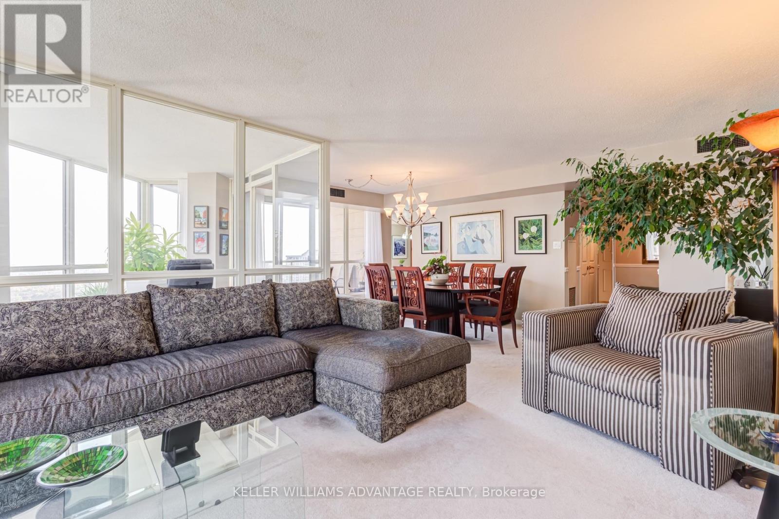 2210 - 55 Kingsbridge Garden Circle, Mississauga, Ontario  L5R 1Y1 - Photo 16 - W14083228