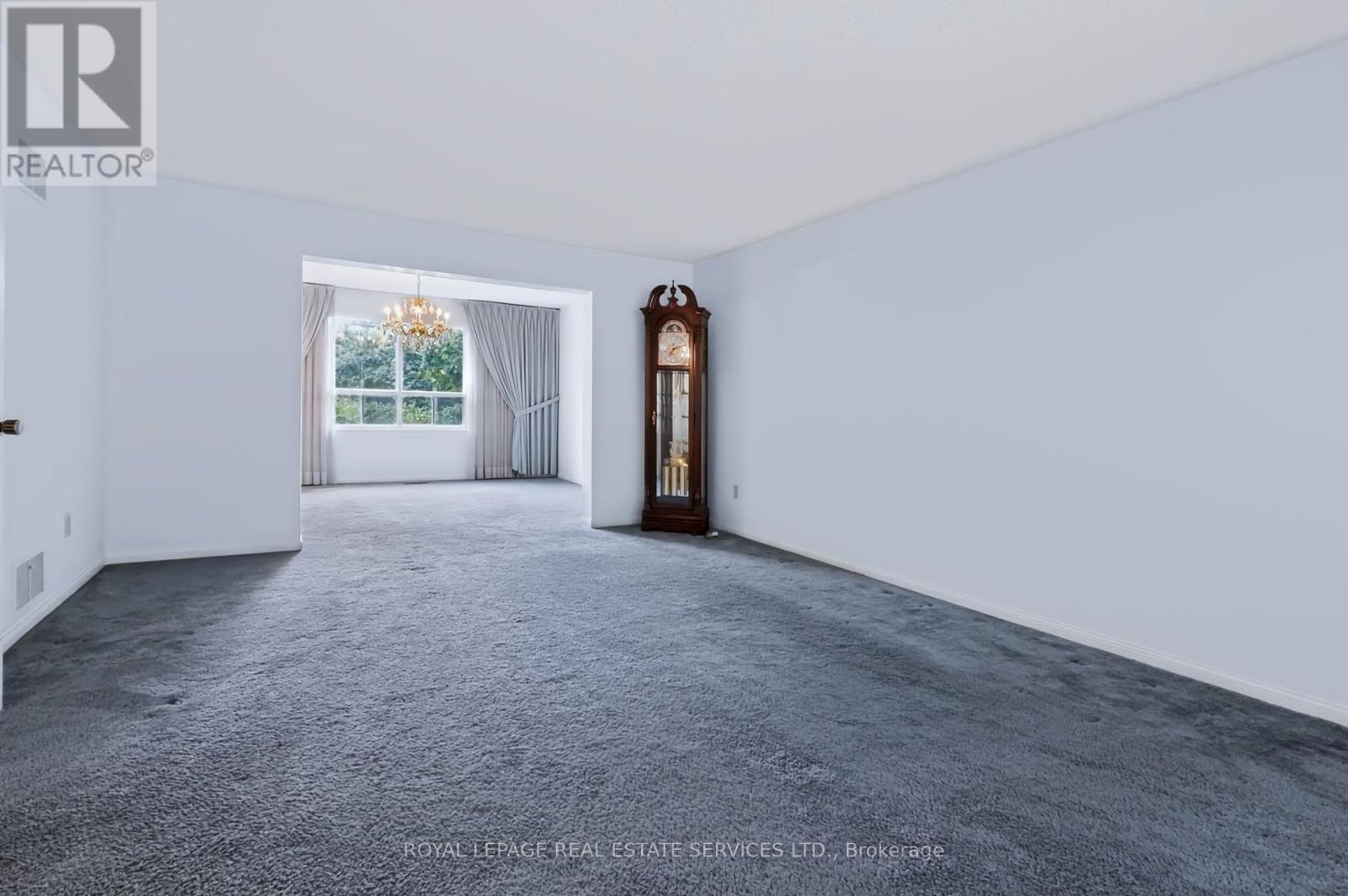 1326 Prince Albert Court, Mississauga, Ontario  L5H 3S1 - Photo 17 - W14083286