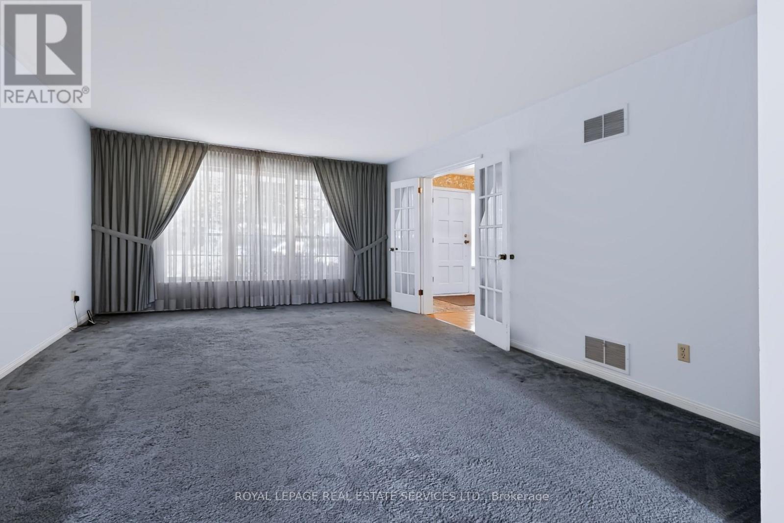 1326 Prince Albert Court, Mississauga, Ontario  L5H 3S1 - Photo 18 - W14083286