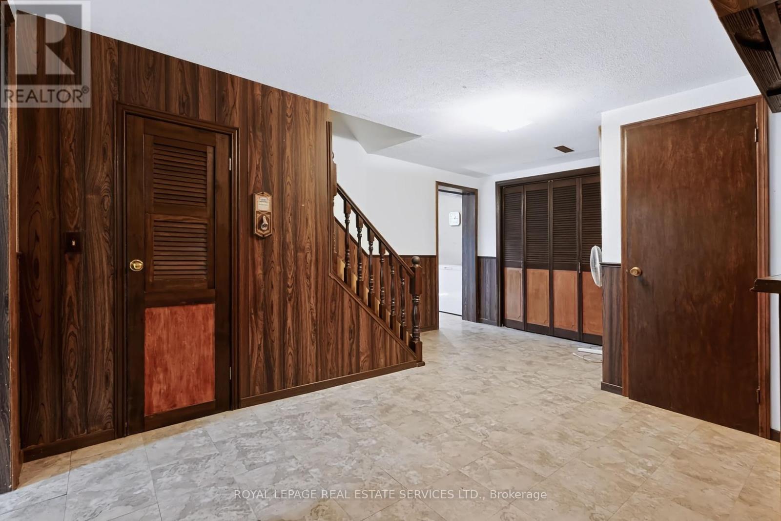 1326 Prince Albert Court, Mississauga, Ontario  L5H 3S1 - Photo 35 - W14083286
