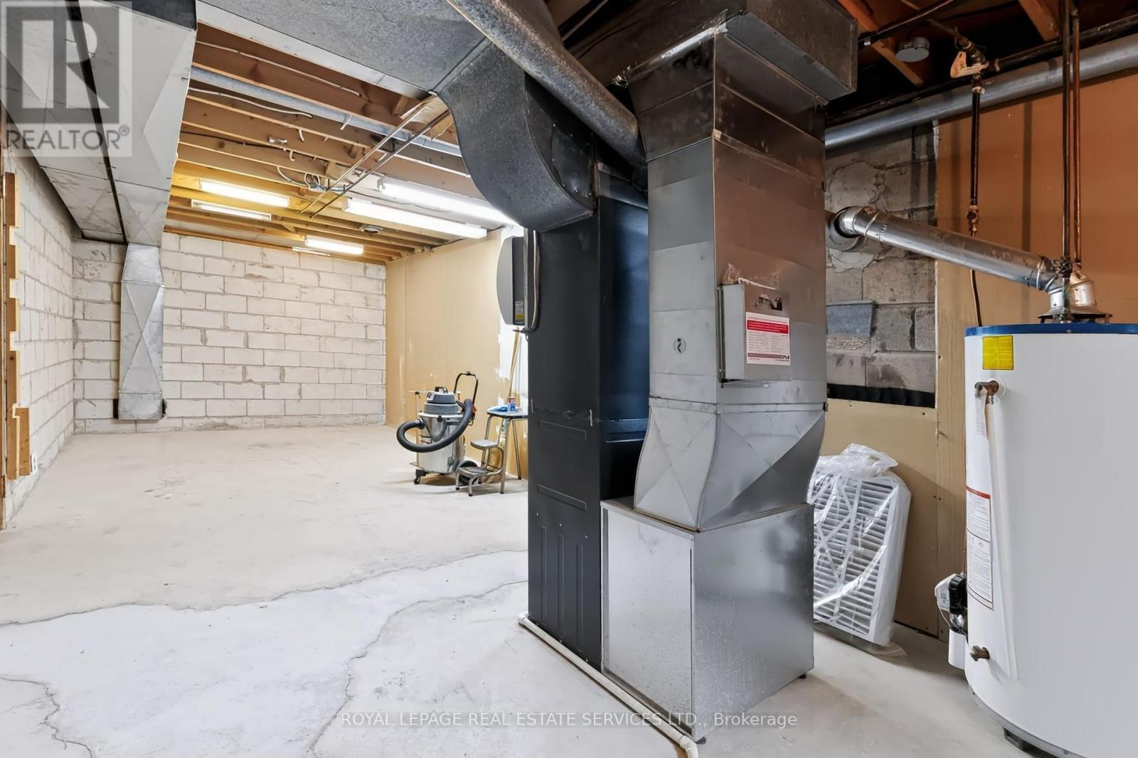 1326 Prince Albert Court, Mississauga, Ontario  L5H 3S1 - Photo 42 - W14083286