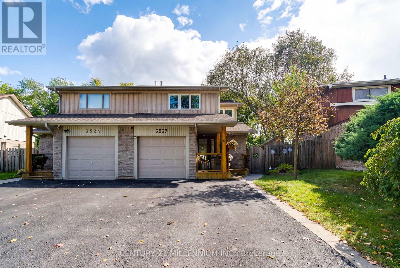 3537 Autumnleaf Crescent, Mississauga, Ontario L5L 1K6 - Photo 4 - W14083362