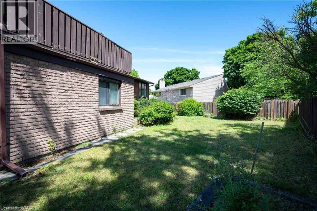 14 Briar Knoll Place, Kitchener, Ontario  N2E 2B9 - Photo 27 - 40871707