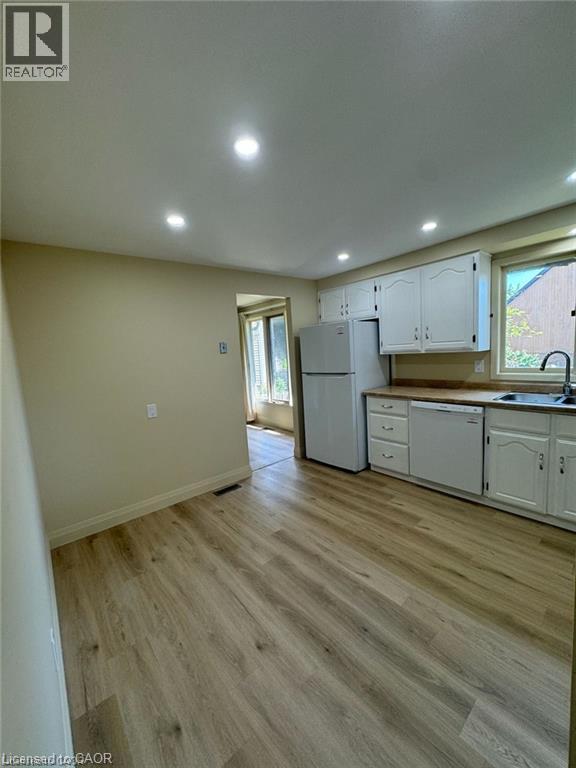 14 Briar Knoll Place, Kitchener, Ontario  N2E 2B9 - Photo 6 - 40871707