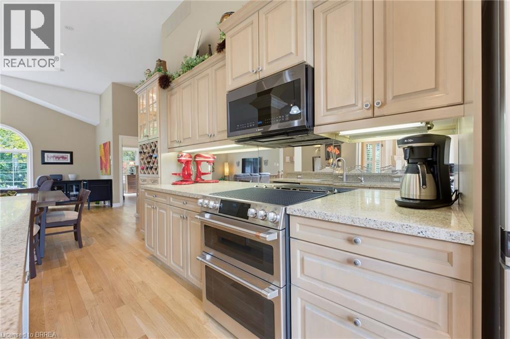 70 Carmichael Crescent, Brantford, Ontario  N3R 8A9 - Photo 11 - 40871441