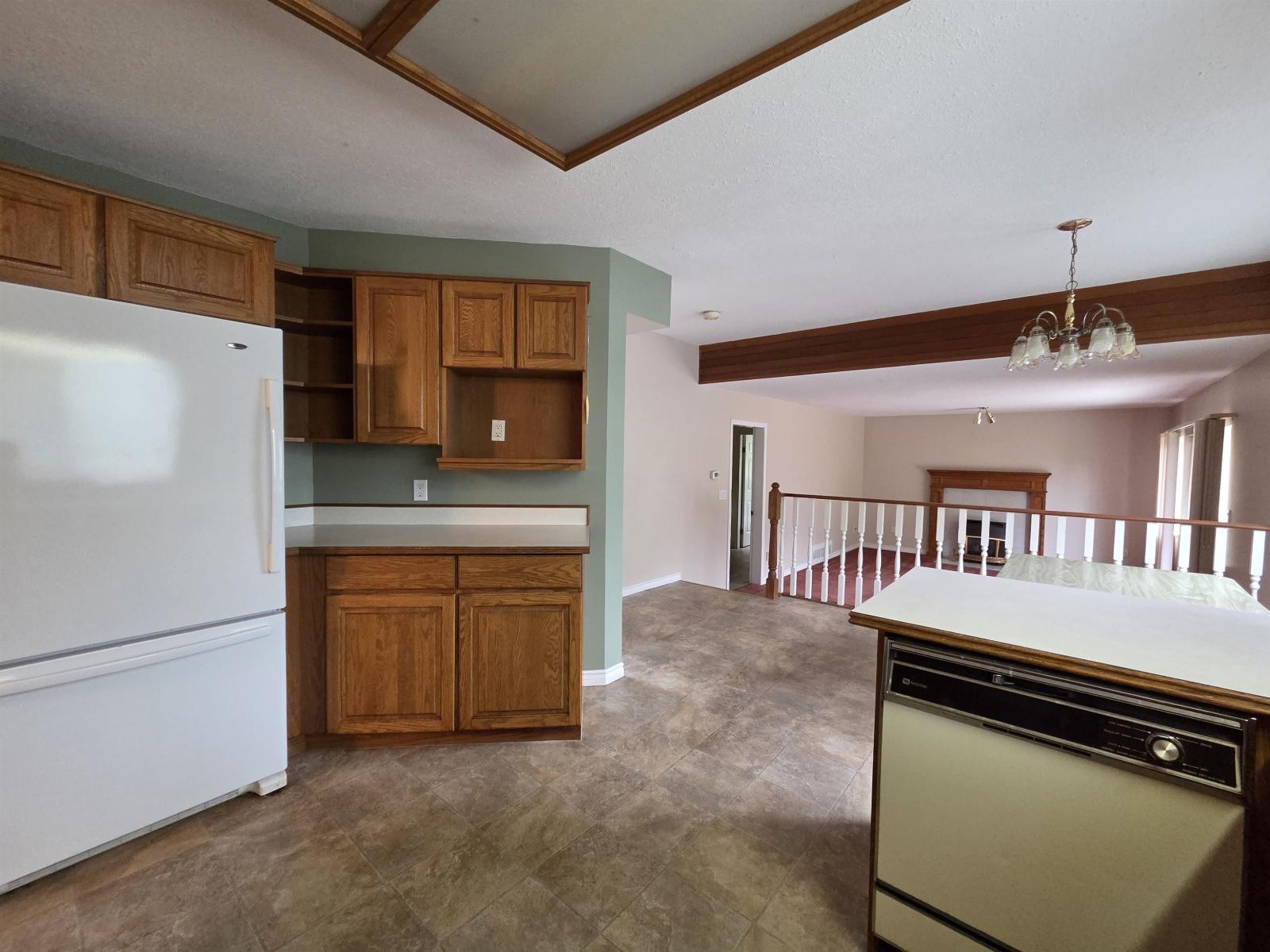 6594 179 Street, Surrey, British Columbia  V3S 7J8 - Photo 8 - R3175793