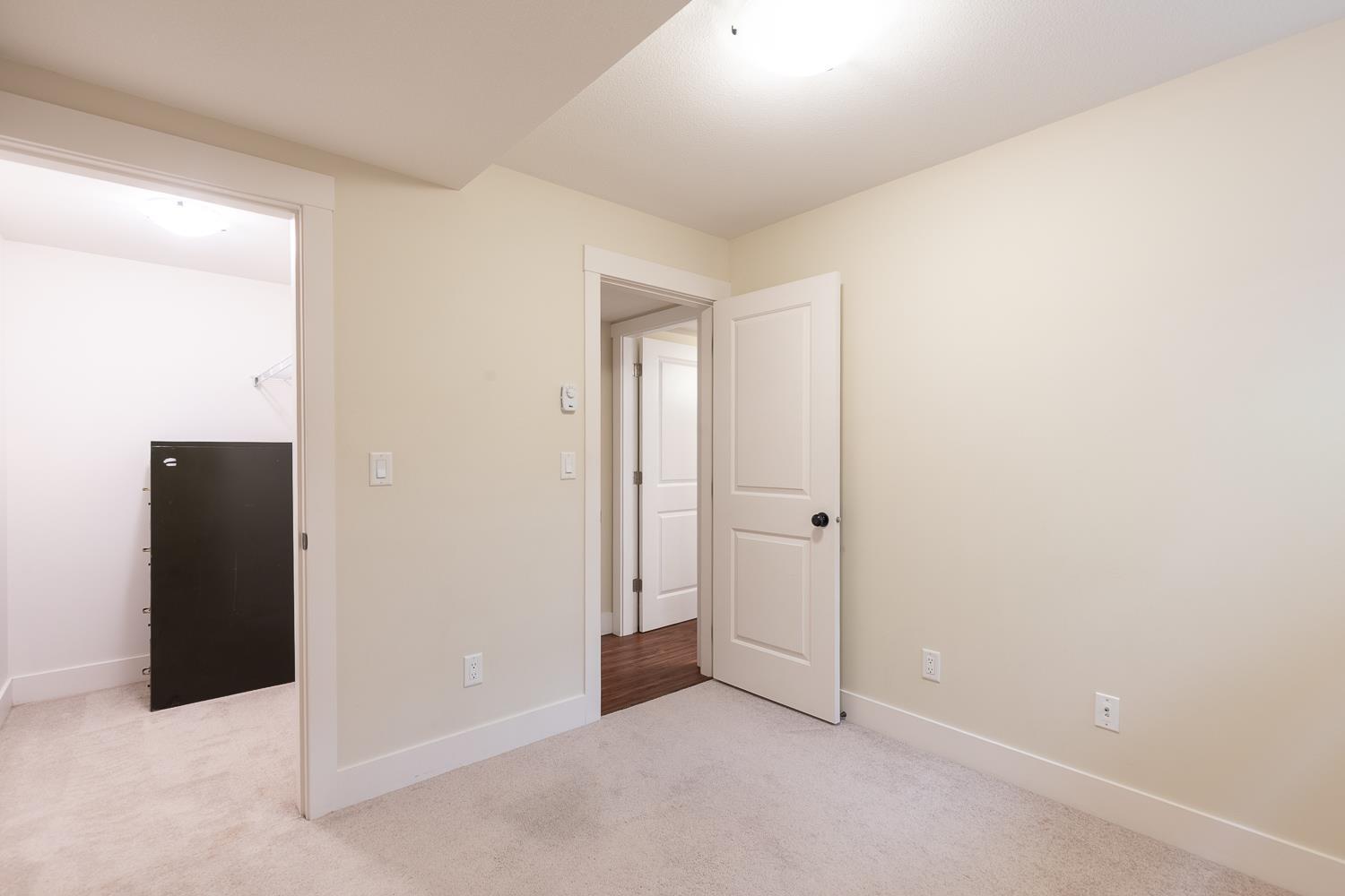 7273 192a Street, Surrey, British Columbia  V4N 5Y3 - Photo 29 - R3175409