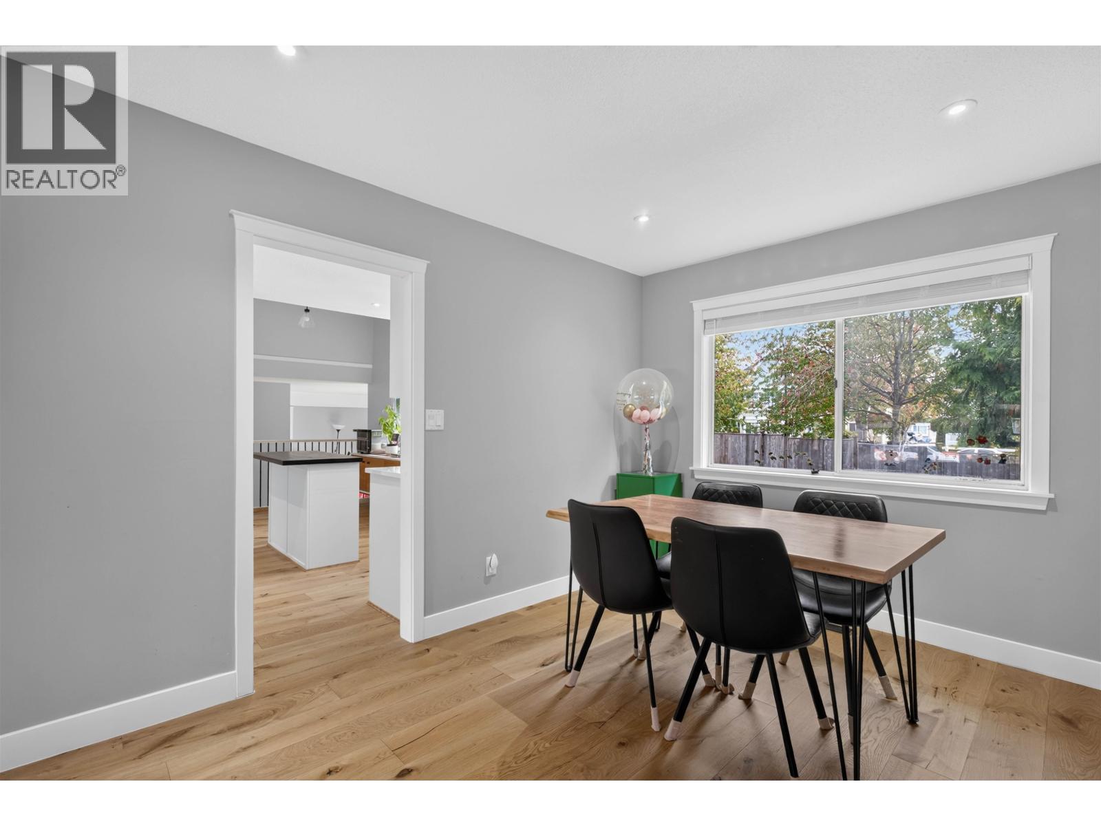 11908 Meadowlark Drive, Maple Ridge, British Columbia  V2X 9L7 - Photo 11 - R3174371