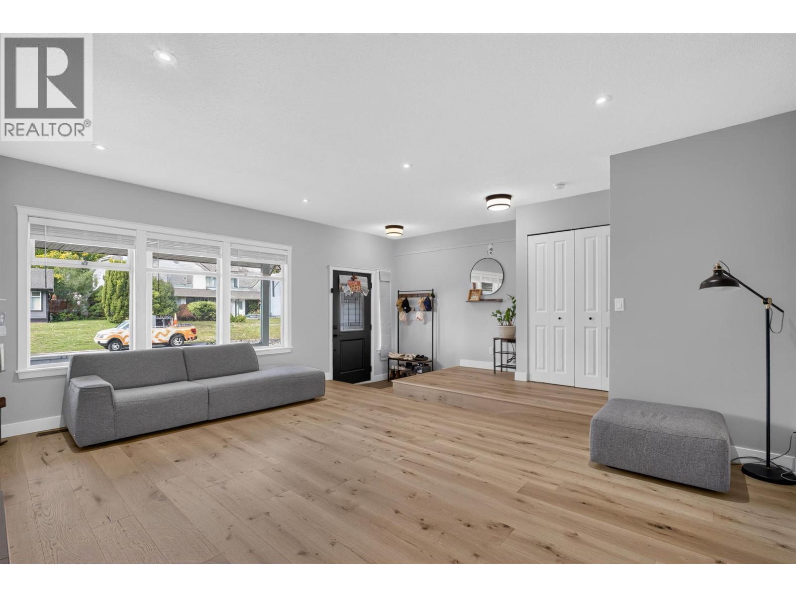 11908 Meadowlark Drive, Maple Ridge, British Columbia  V2X 9L7 - Photo 3 - R3174371