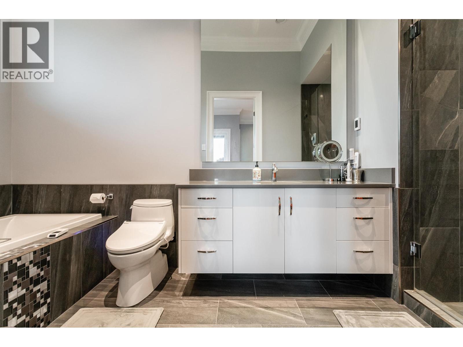 2057 Ridge Mountain Drive, Anmore, British Columbia  V3H 0G7 - Photo 31 - R3175653