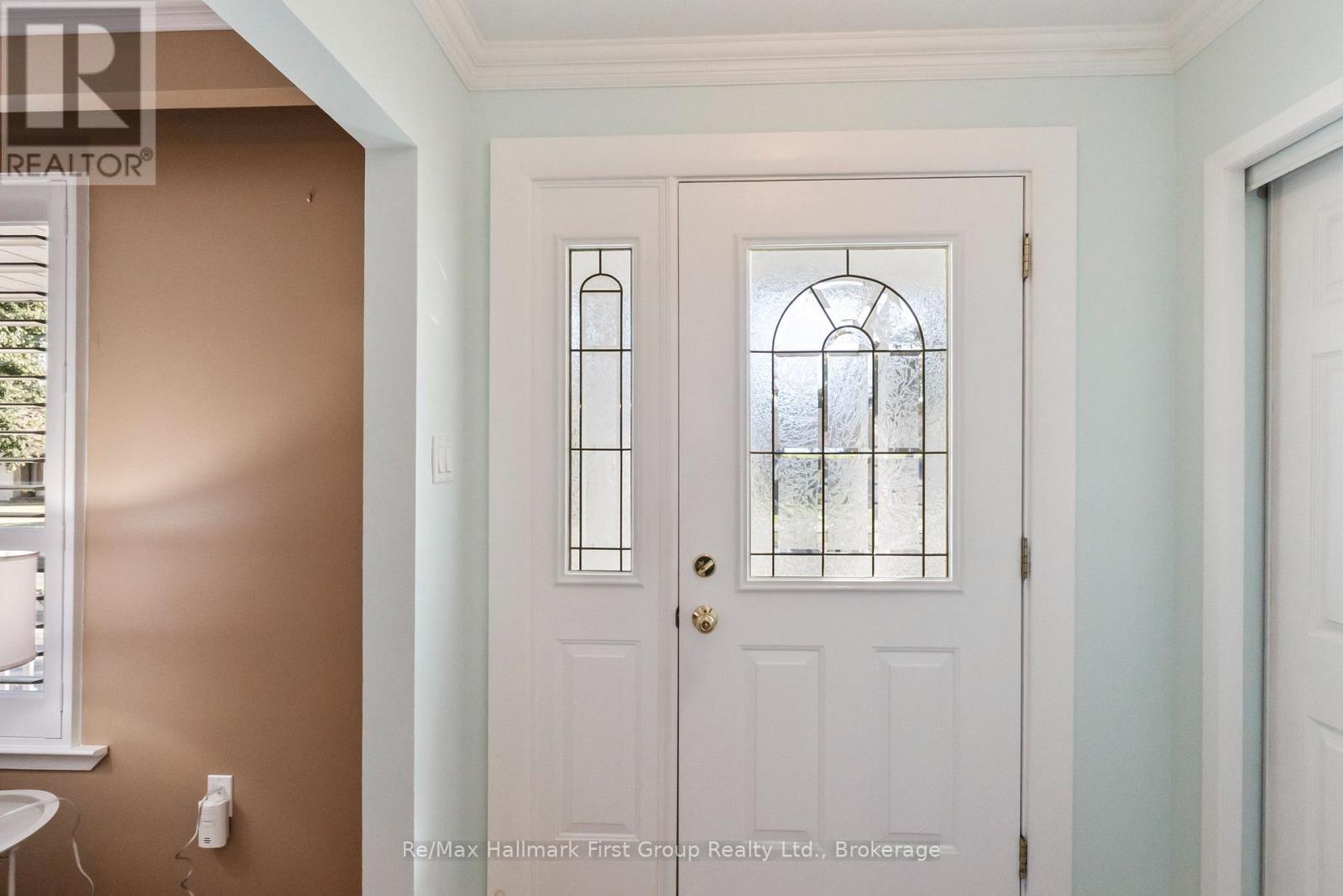 8 Calais Street, Whitby, Ontario  L1N 5M1 - Photo 12 - E14083510
