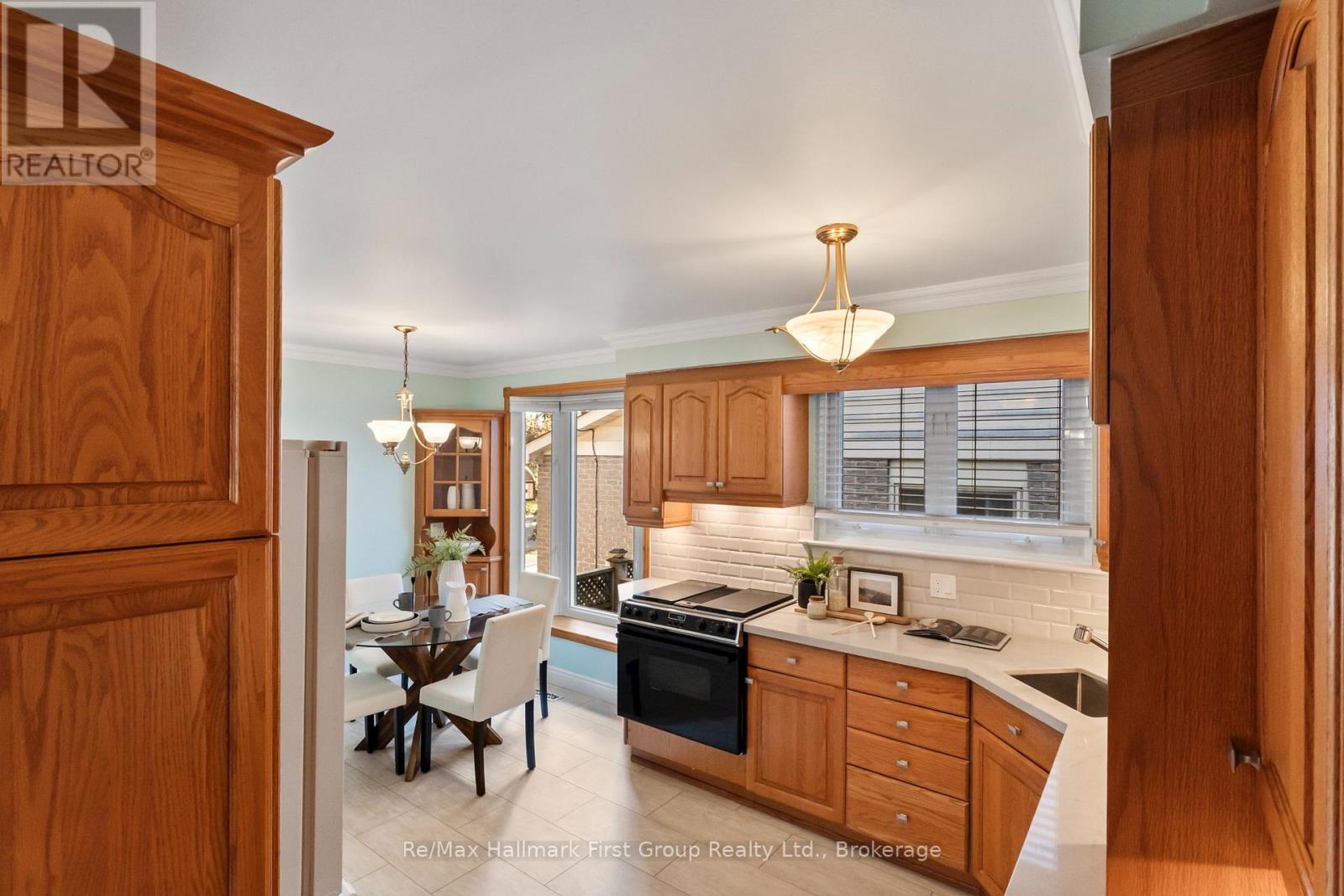 8 Calais Street, Whitby, Ontario  L1N 5M1 - Photo 22 - E14083510