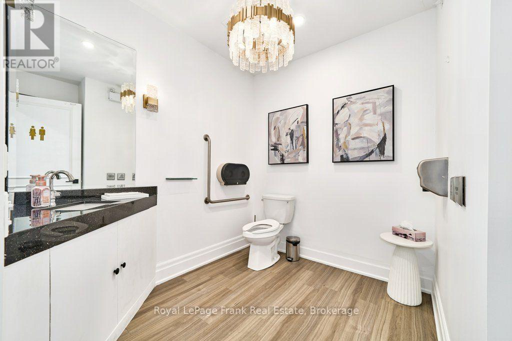 110 - 17 Baldwin Street N, Whitby, Ontario  L1M 0K8 - Photo 10 - E14083646